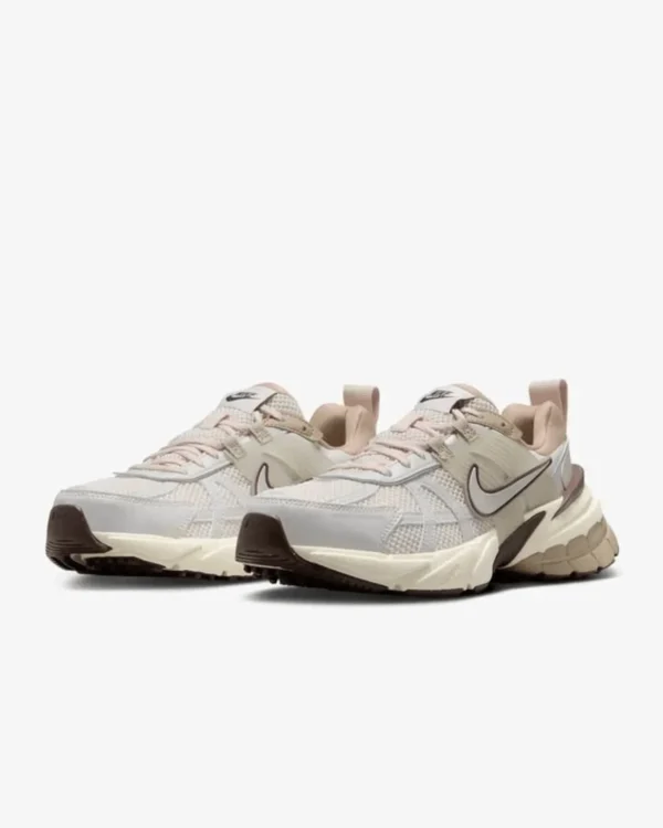 Nike V2K Run Orewood Brown - Imagen 3