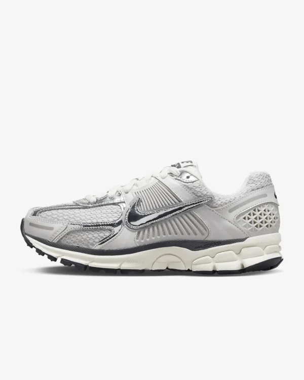 Nike Zoom Vomero 5 Plata
