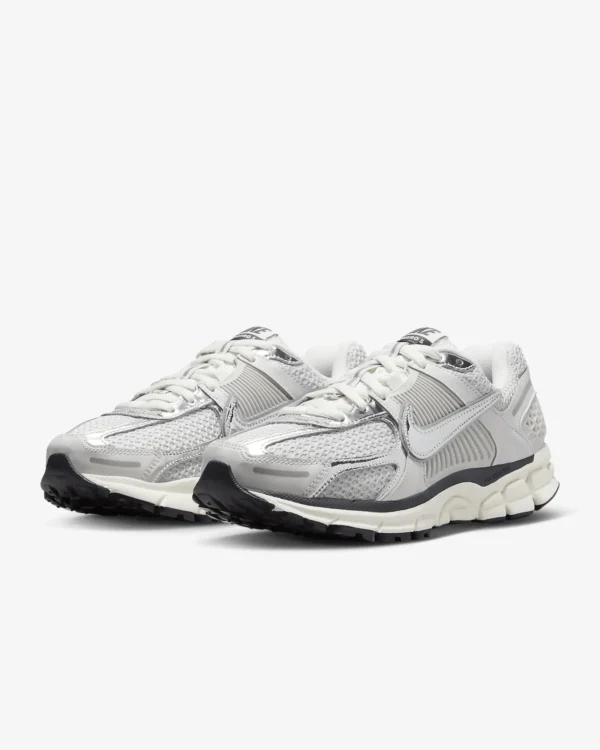 Nike Zoom Vomero 5 Plata - Imagen 3