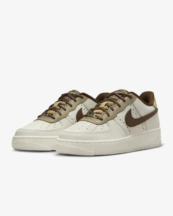 Nike Air Force 1 LV8 - Imagen 3