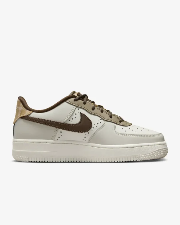 Nike Air Force 1 LV8 - Imagen 2