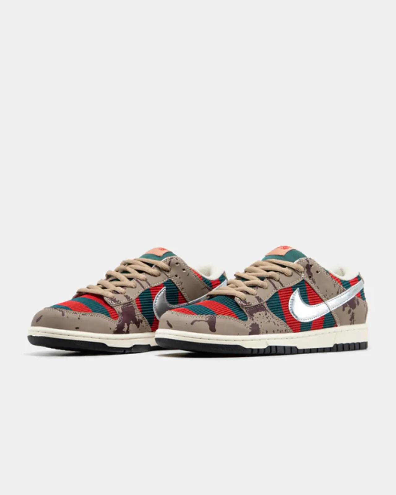 Nike SB Dunk Low Freddy Krueger (W) - Imagen 3