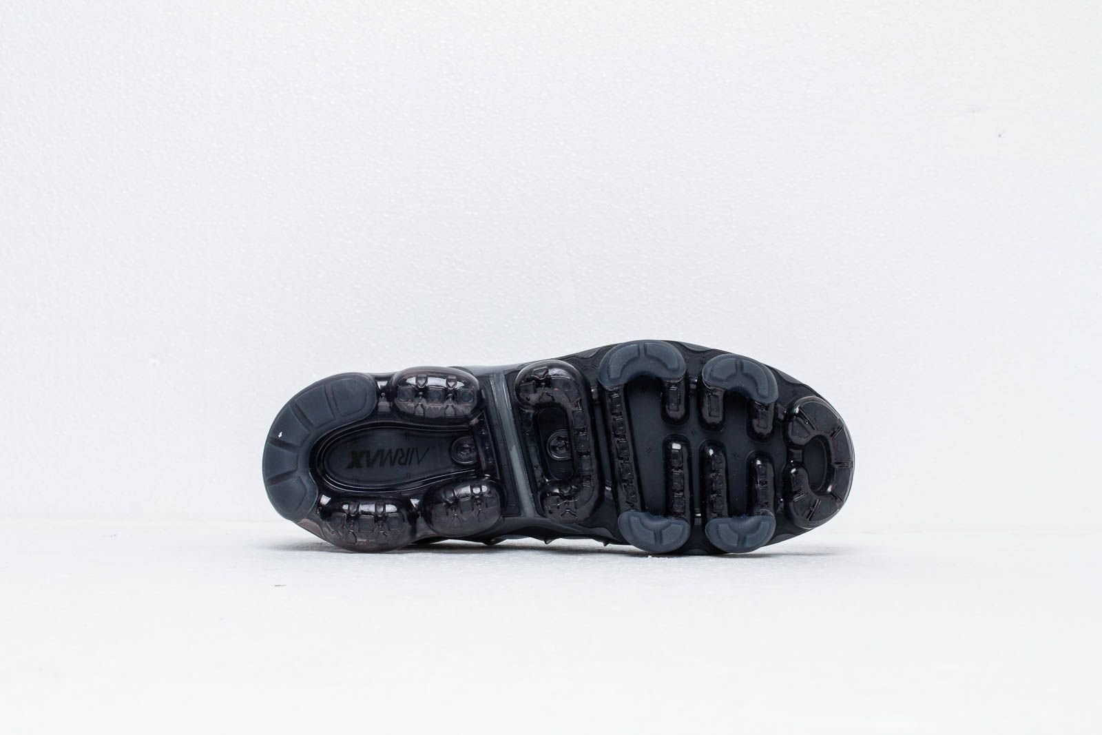 Nike Air Vapormax Plus - Imagen 6