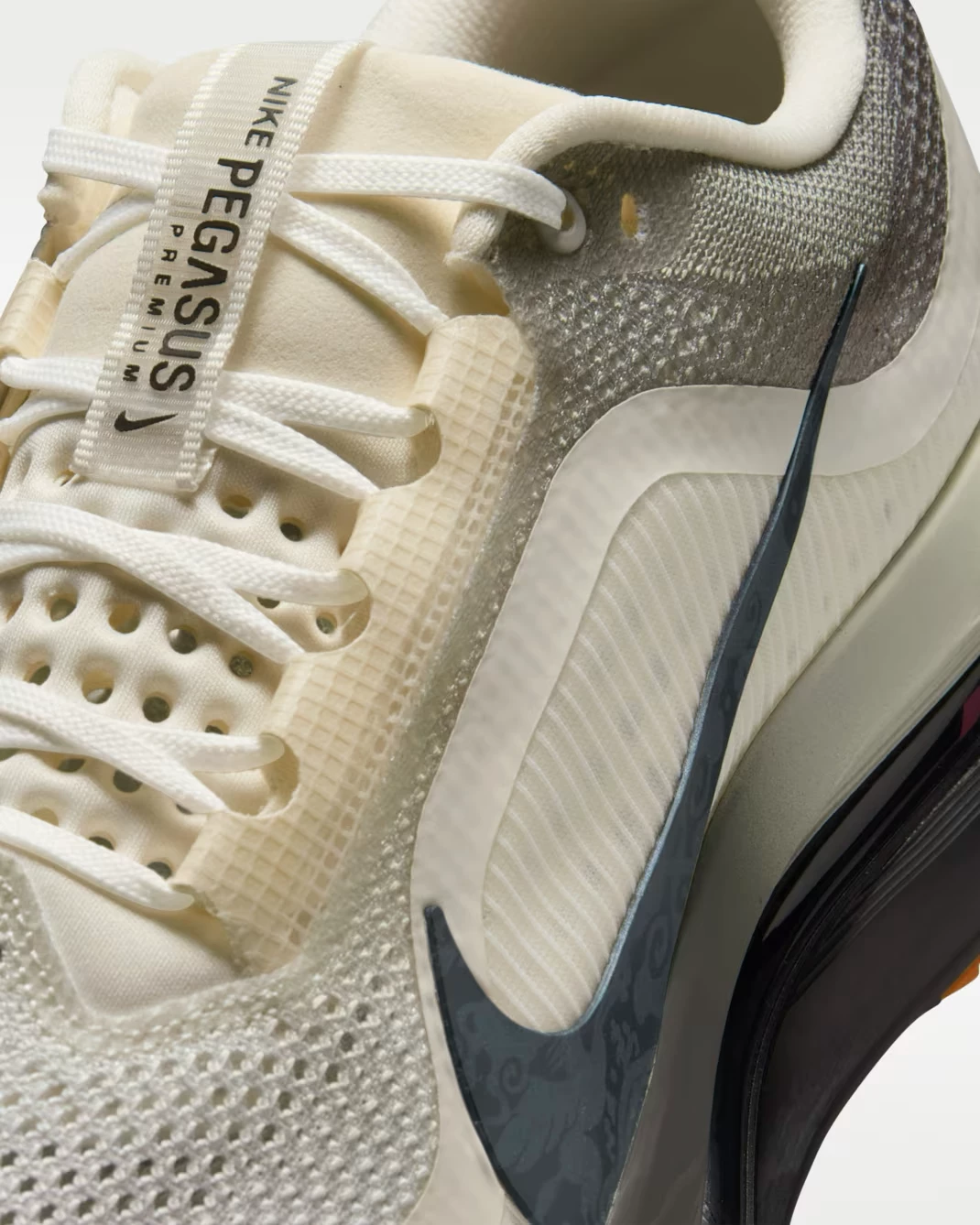 Nike Pegasus Premium LNY Year of the Horse - Imagen 5