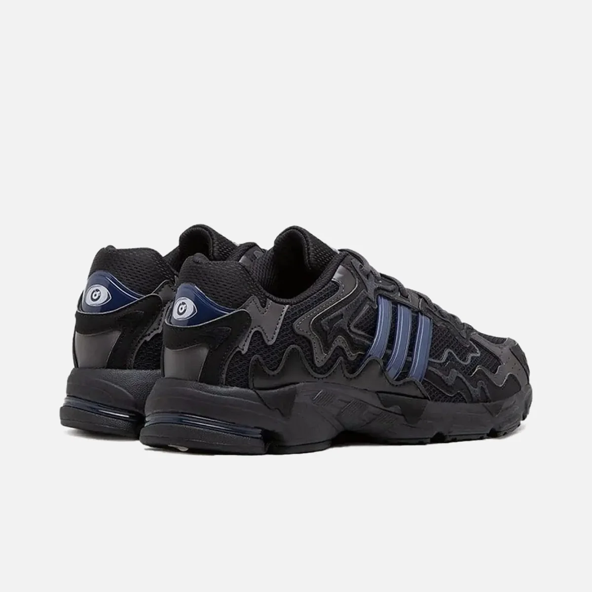 ADIDAS RESPONSE BAD BUNNY BLACK - Imagen 4